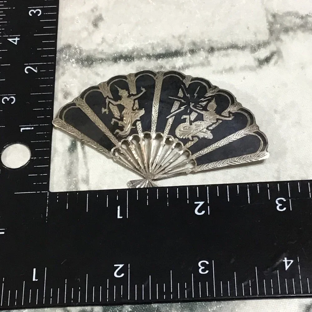 Vintage Fan Pin Sterling‎ Silver Goddesses Temple Dancers WWII Era Brooch Siam